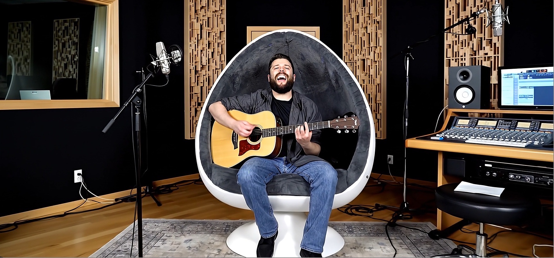 Solodome Audio Chair